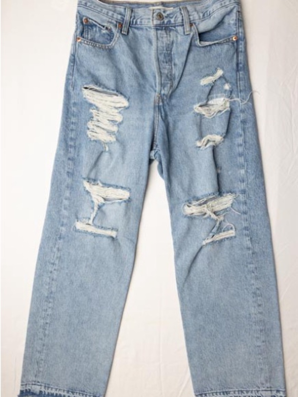 Levi's Women's Light Blue Distressed Straight-Leg Jeans - Picture 3 of 8